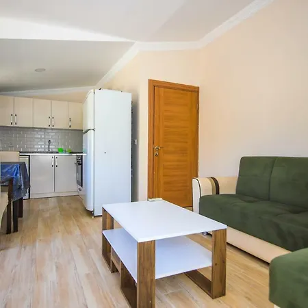 Defne ıçmeler Daily Weekly Daire Marmaris